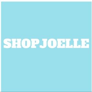 Shop my closet for the best bundle deals 😍😍